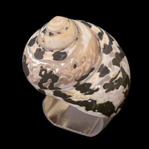 Isabella Adams Large Black Pica Turbo Seashell Napkin Ring